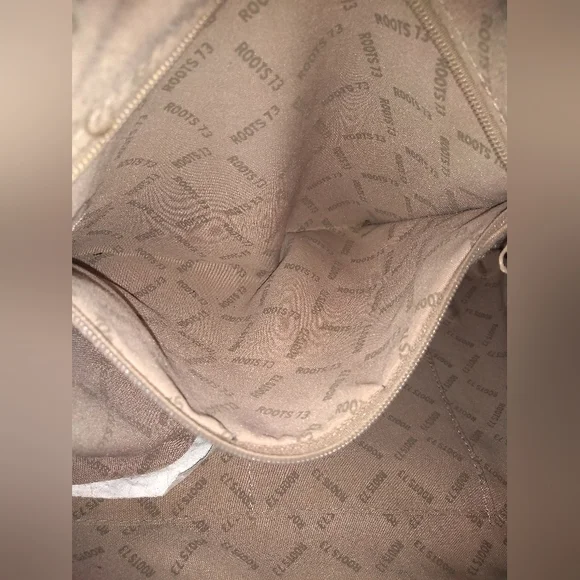 Roots 73 Faux Leather Black Shoulder Bag, Clean Inside, Some Issues - Picture 5 of 12